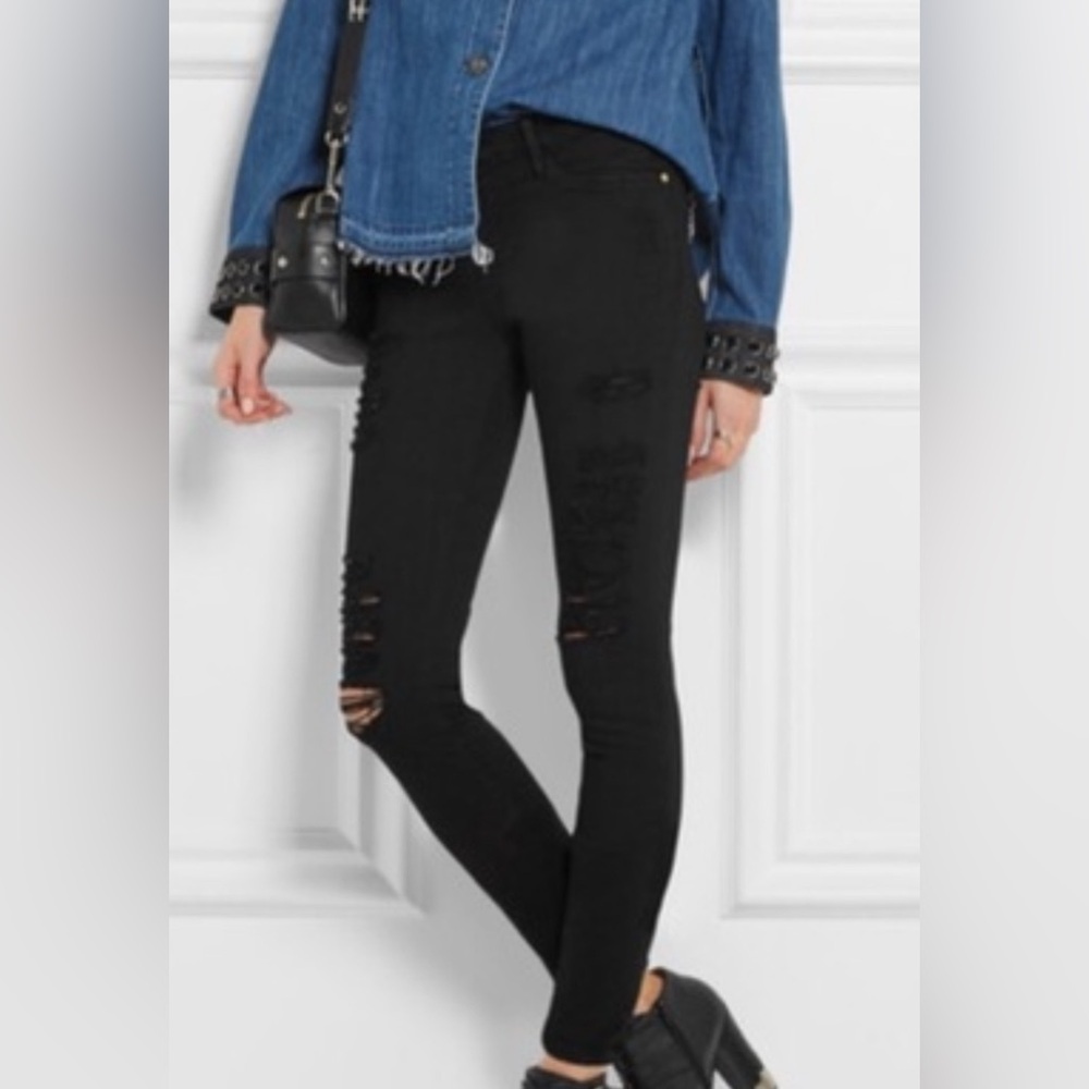 Stylish Black Distressed Skinny Jeans